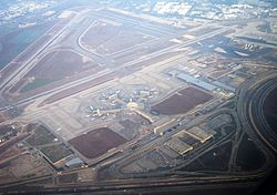 Ben_Gurion_International_Airport_aerial_view